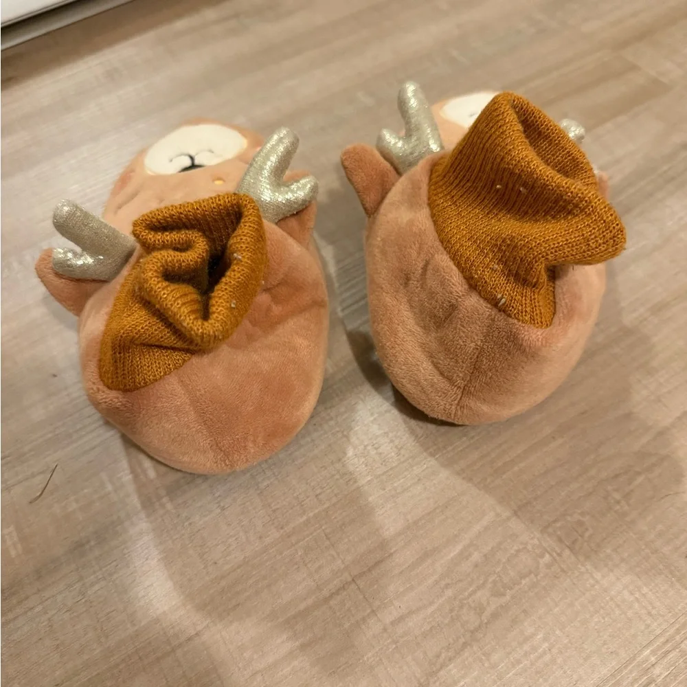 Cat & Jack Toddler Girls' Reindeer Bootie Slippers Small Size 5/6T